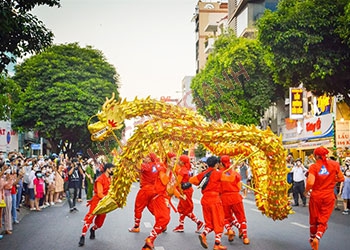 Múa rồng tiếng Anh là gì? Tổng hợp cụm từ đi kèm với dragon dance